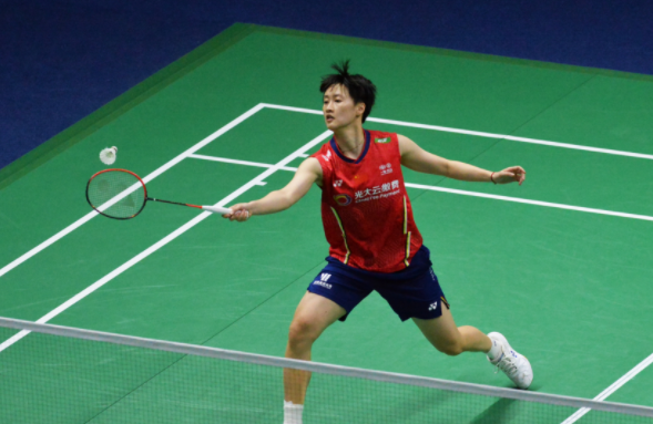 以严格著称 以严格著称